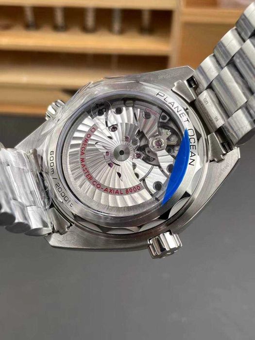 чоловічий наручний годинник Omega Planet Ocean Seamaster 600m VS