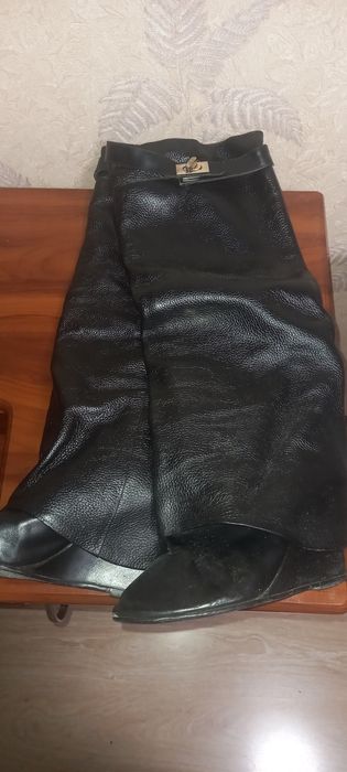 Продам женские сапоги высокие
