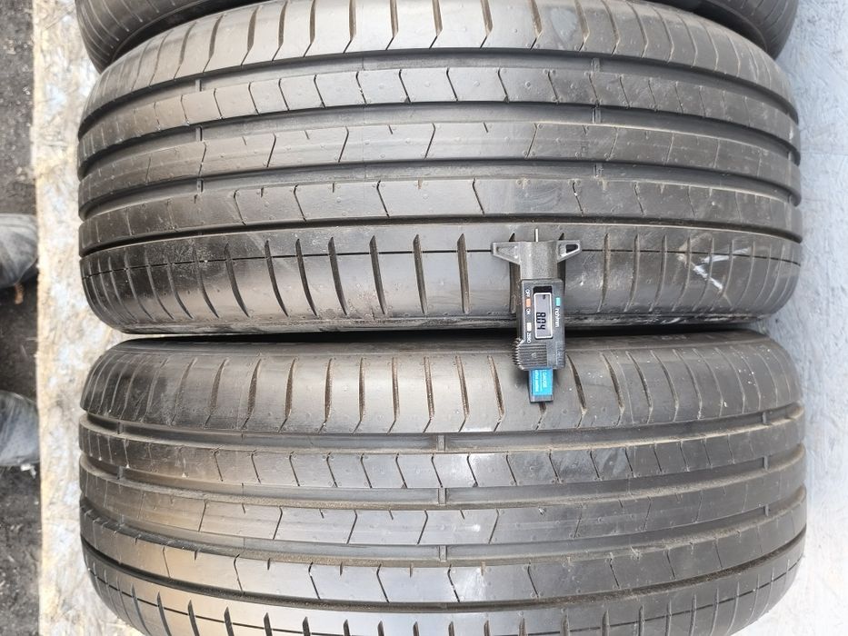 235/50R19 99W Pirelli P Zero