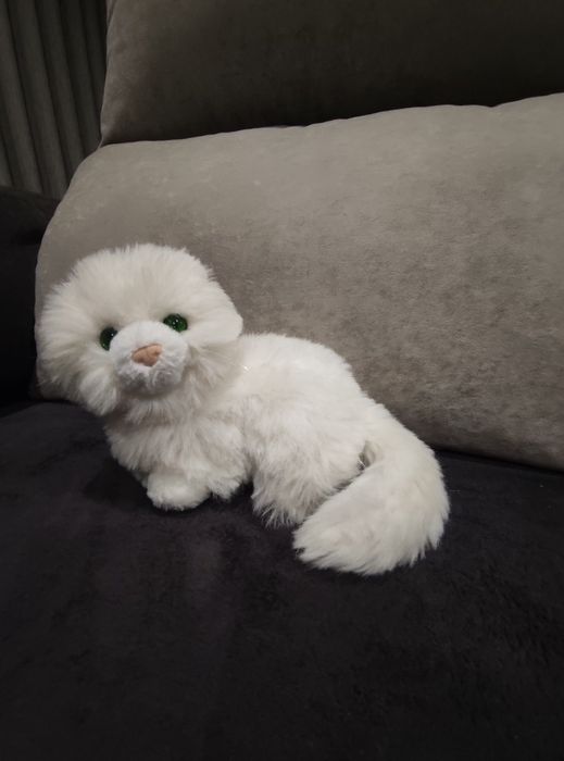 Peluche gatinha branca