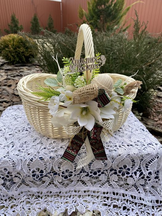 Великодній кошик Пасхальні корзинизьдекором кошик ручноі роботи  рушни