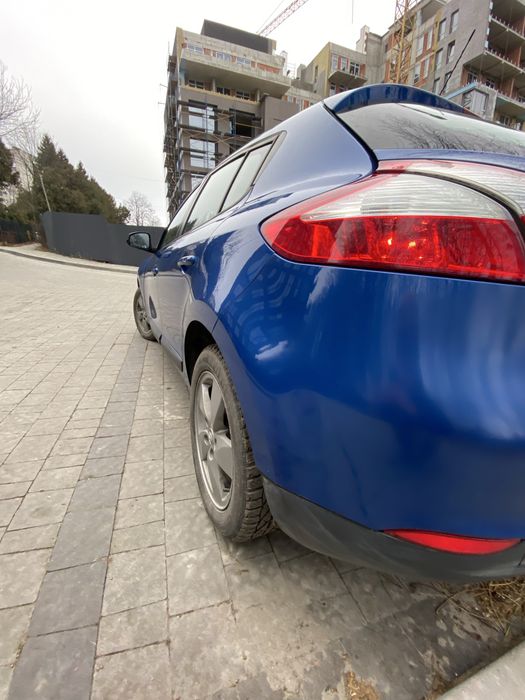 Renault Megan 2011 дизель 1.5 к9к 110кс