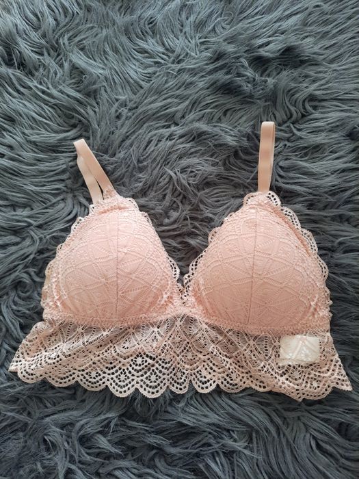 Koronkowy biustonosz House r. S