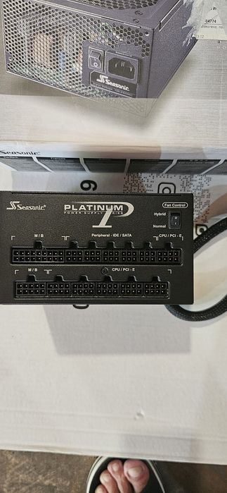 Блок живлення Siasonic 860 Platinum