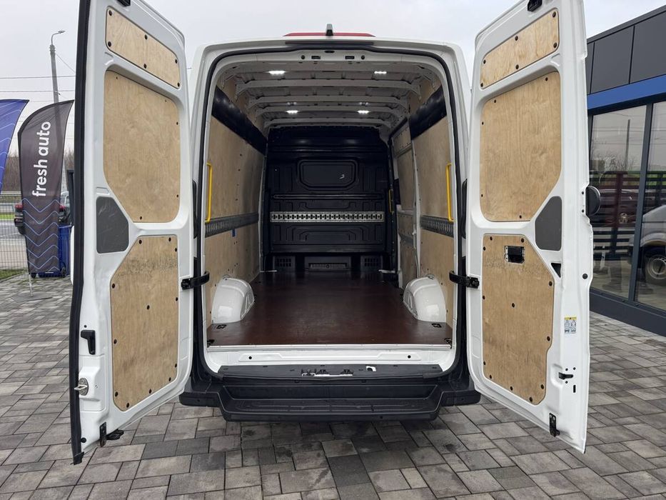 Volkswagen Crafter 2018 freshauto