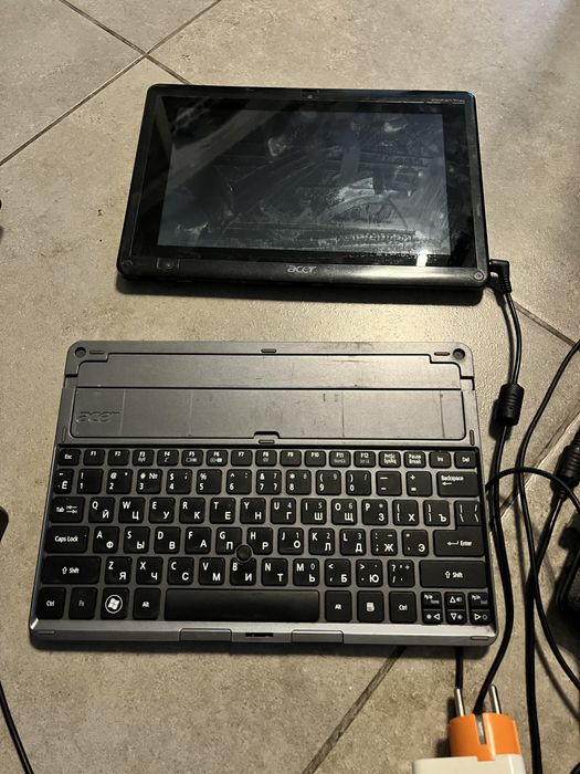 Продам ноутуби та телефони на запчастини