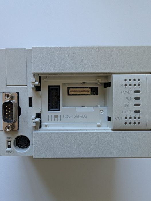 Sterownik PLC Mitsubishi FX3U-16MR/DS