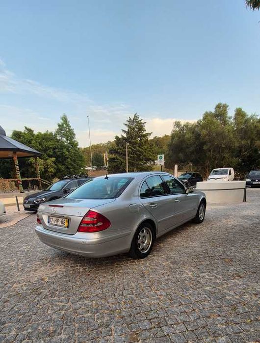 Mercedes-Benz E 220 CDI Automático – Muito bom estado