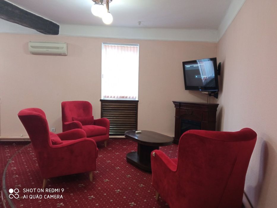 Центр студія 800грн.(1-3чол.)