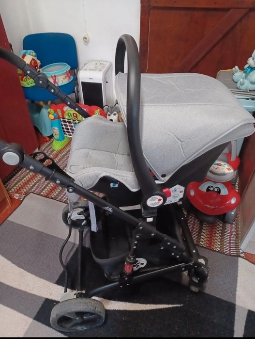 Ovo e Carrinho para Bebé Alba