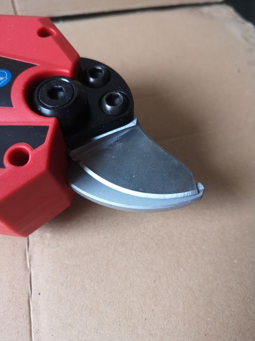 Milwaukee m12 BLPRS sekator elektryczny nożyce akku 12v body nowe