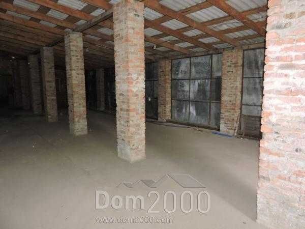 Продаж садиби: 1078 кв.м. будівель, понад 60 га с/г землі