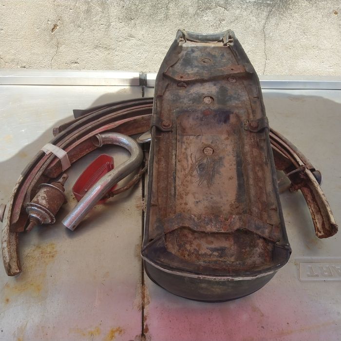 Guarda-lamas para bicicleta e assento de mota