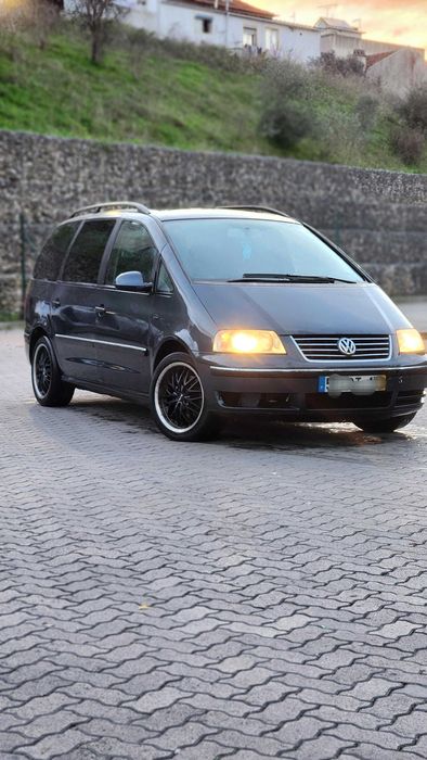 Vw sharan 1.9tdi 130cv com 250kms versão tredline limited.