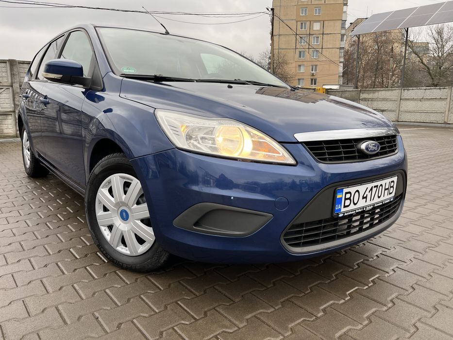 Ford Focus 2009 1.6 бензин
