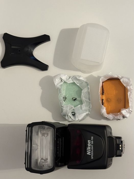 Flash NIKON SB-700