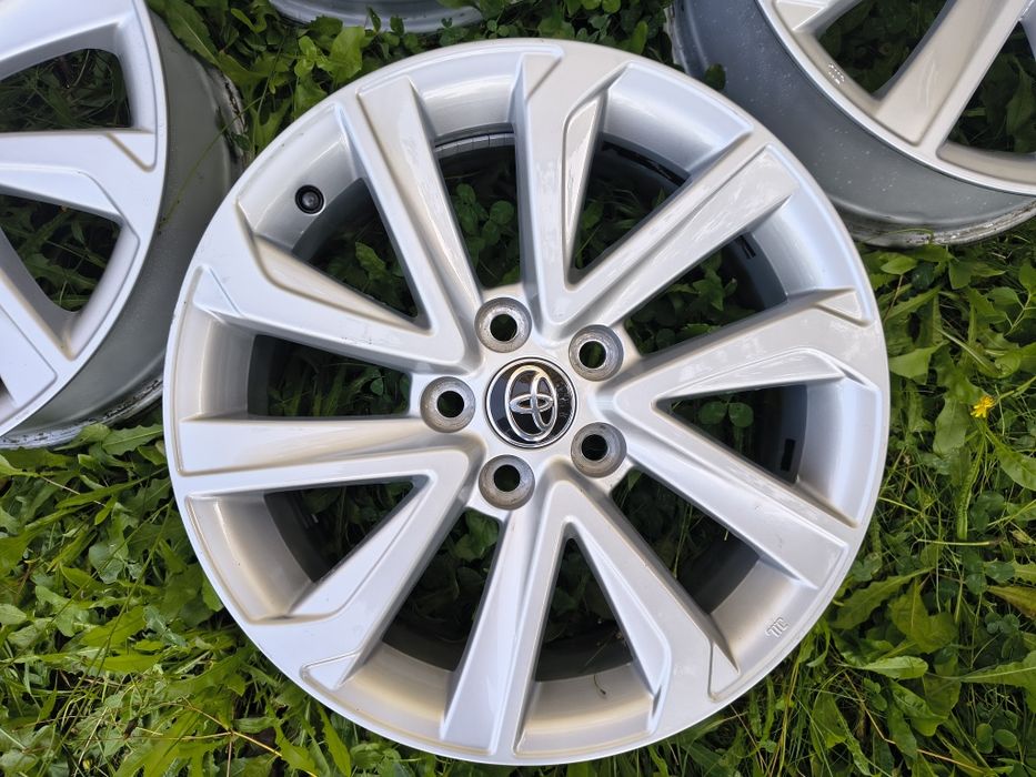 Alufelgi 17 Toyota CHR II - oryginalne