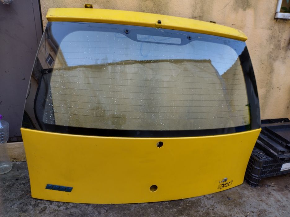 Fiat Punto 2001 + material