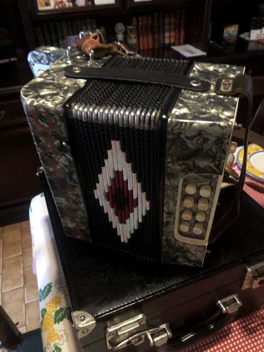Concertina Galotta como nova.