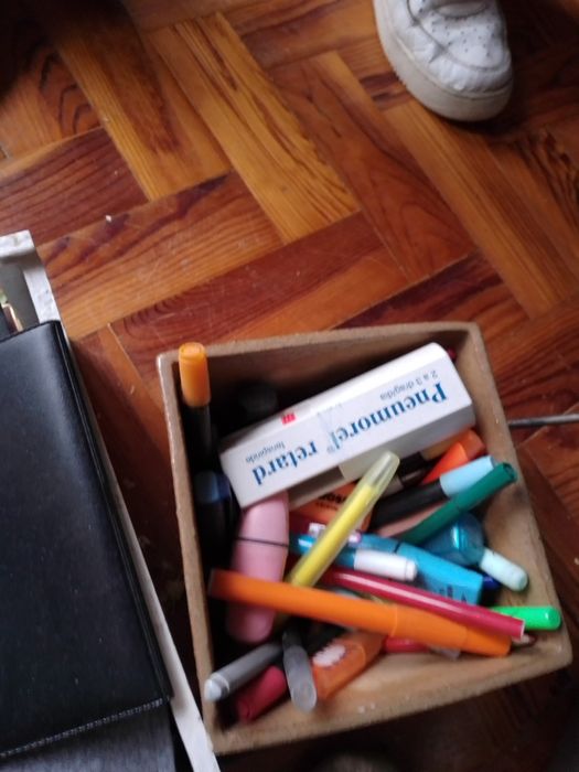 DeseJa uma Banana?EstoJo Banana para Meter Lapis-7E- Caneta2E Desde 2E