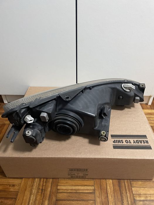 Farol esquerdo Peugeot 206