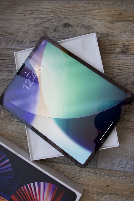 iPad Pro 12.9 (5th Generation) Wi-Fi 2TB Space Gray