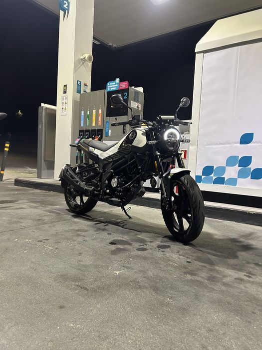 Benneli leoncino 125