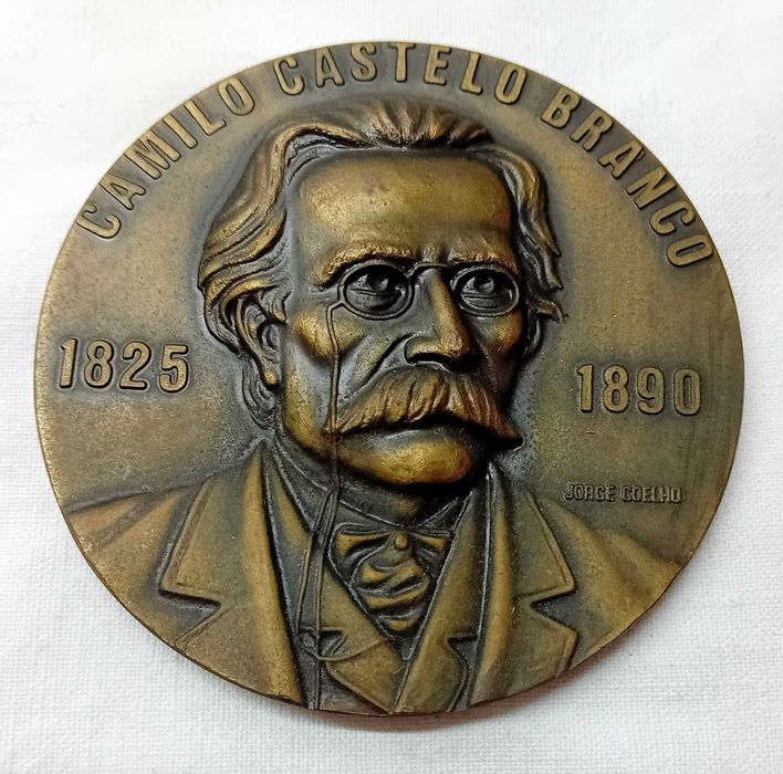 Medalhas Bronze: Aquilino Ribeiro; Camilo C. Branco, Florbela Espanca