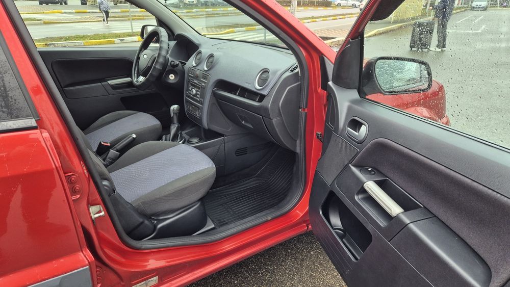 Продам автомобиль