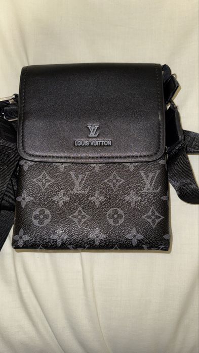 Bolsa Louis Vuitton Preta