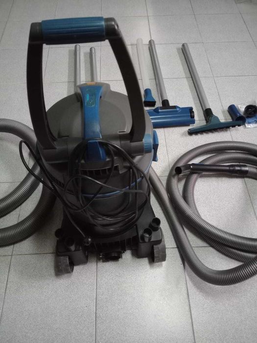 Aspirador de piscina e lago profissional Oase PondoVac 4