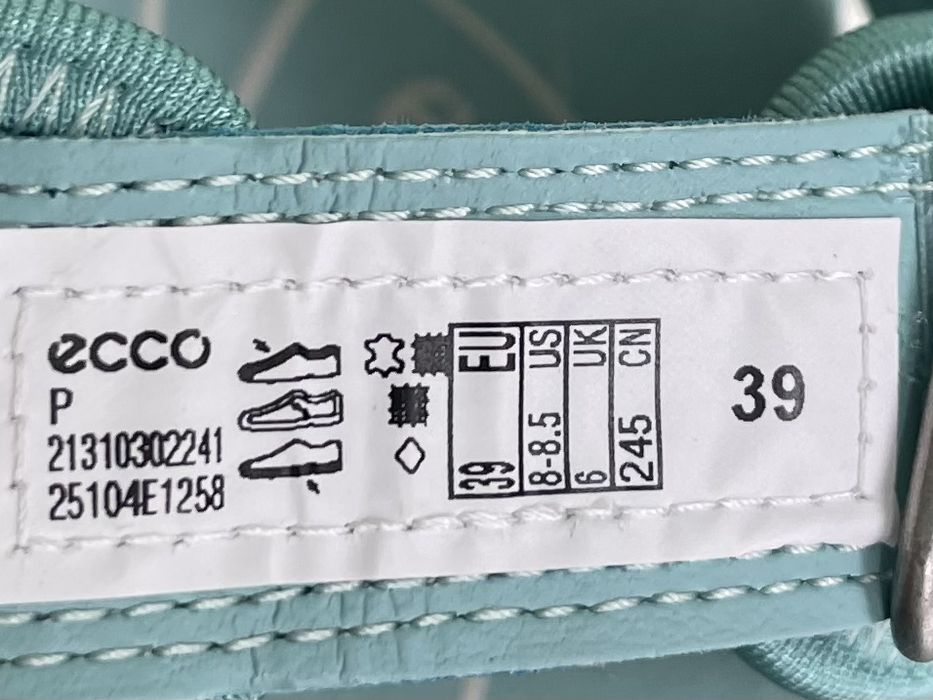 Босоніжки Ecco Gruuv Sol 39 р