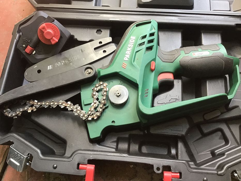 Товар с Германии аккумуляторная сабельная пила 20в