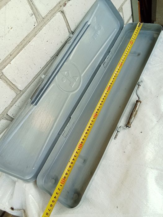 Ящик для інструменту