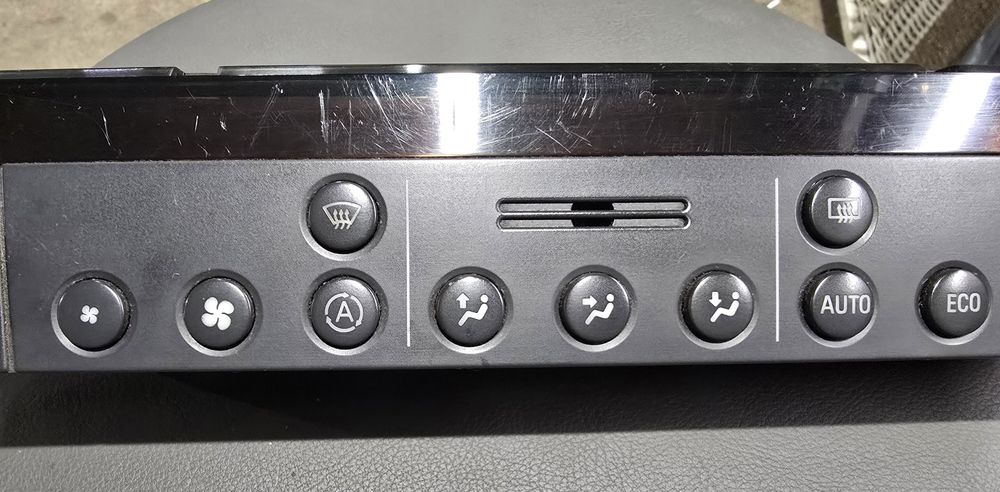 Opel omega bfl panel klimatronika plastik