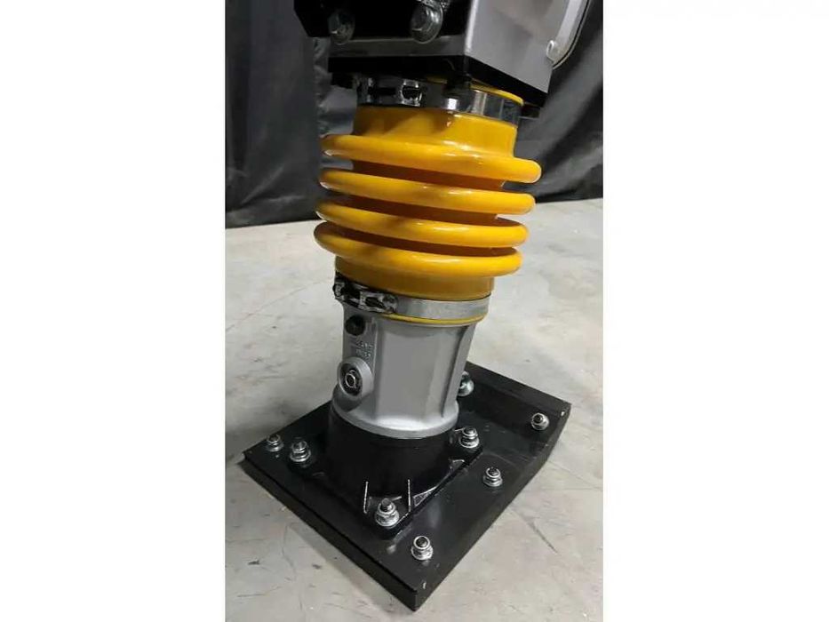 Вібронога MAST Bautechnik MT-RN80-H двигун Honda вібротрамбовка трамбовка вибронога ущілютювач трамбування грунту нога