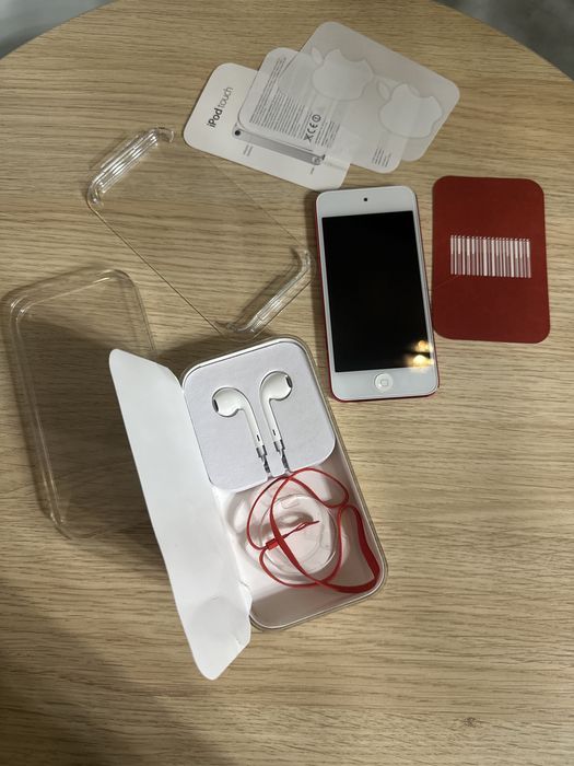 iPad touch 32GB Red Special Edition