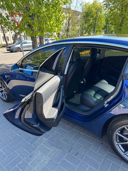Tesla Model 3 2020 Long Range 75D