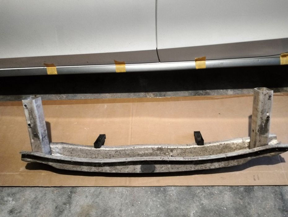 Audi frente reforço em alumínio