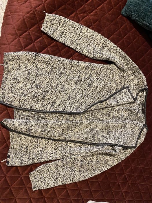 Sweter reserved w super stanie