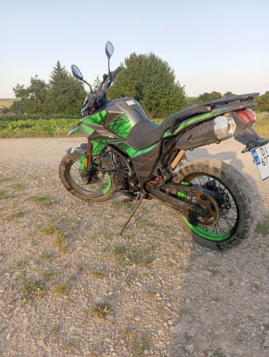 Продам текен 250 в гарному стані .