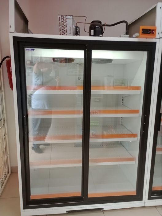 Холодильный шкаф двойной HitLine Kansas