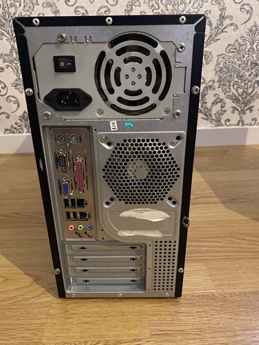 Torre de pc para pecas