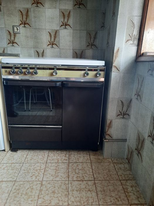 Fogão usado da marca PE