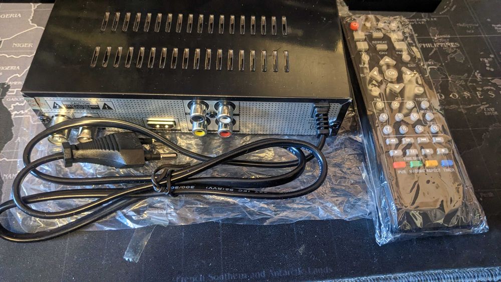Тюнер ресивер T2 с hdmi та USB