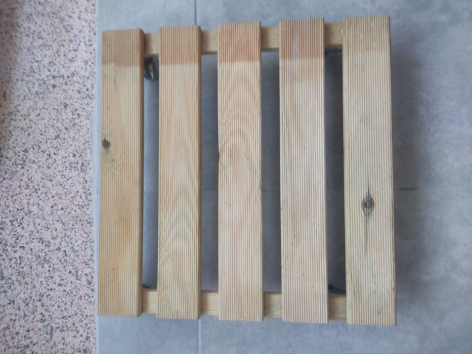 Suporte com rodas / carrinho de deslocação