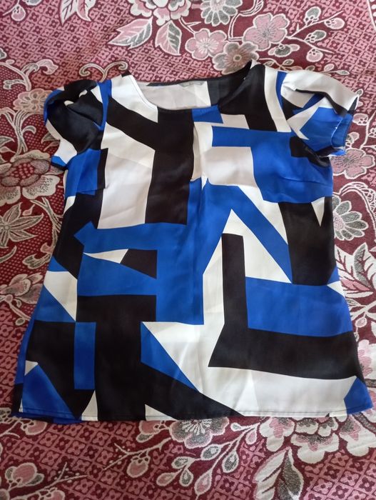 Блуза в гарному стані