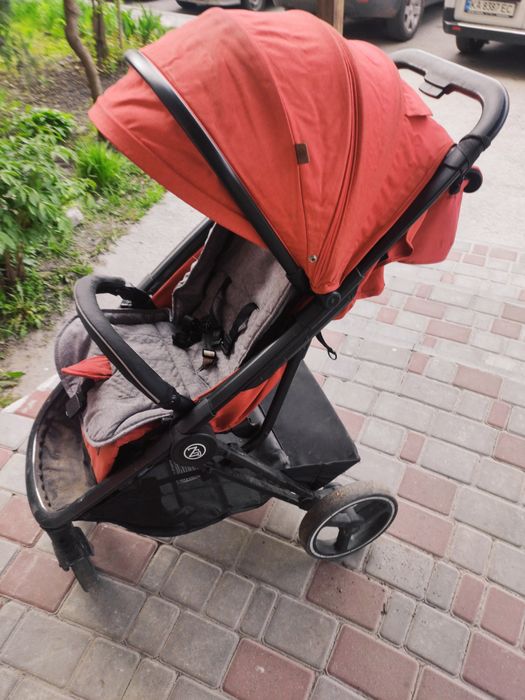 Прогулянкова коляска BabyZz