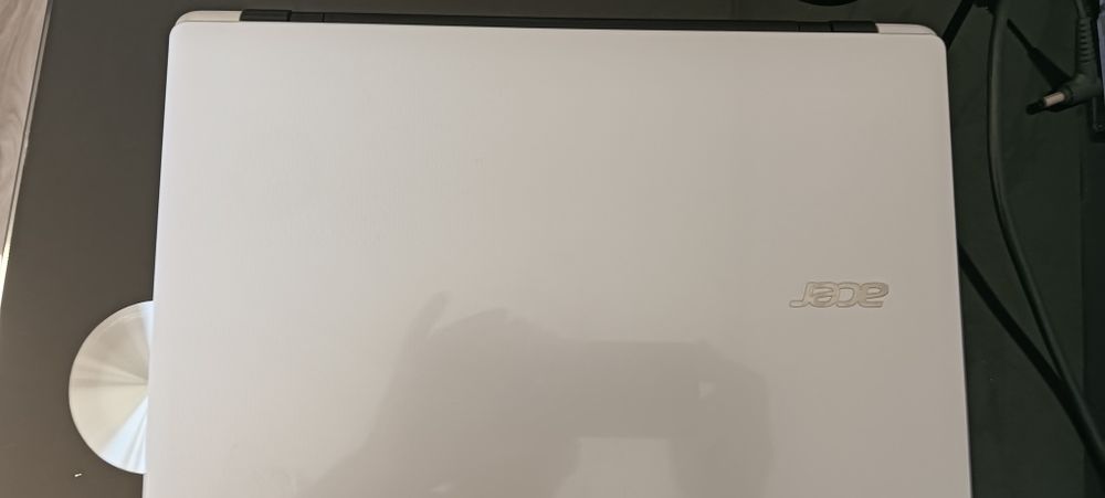 Computador portátil acer
