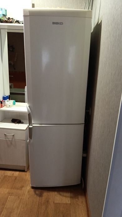 Продам холодильник б/у